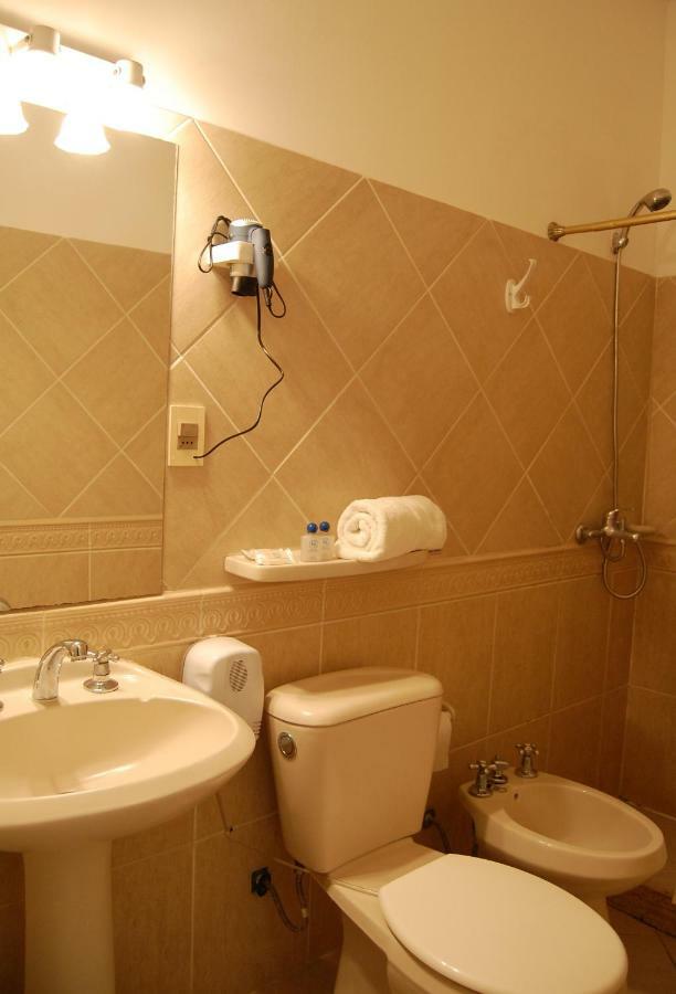 Mercedes Rambla Hotel ภายนอก รูปภาพ