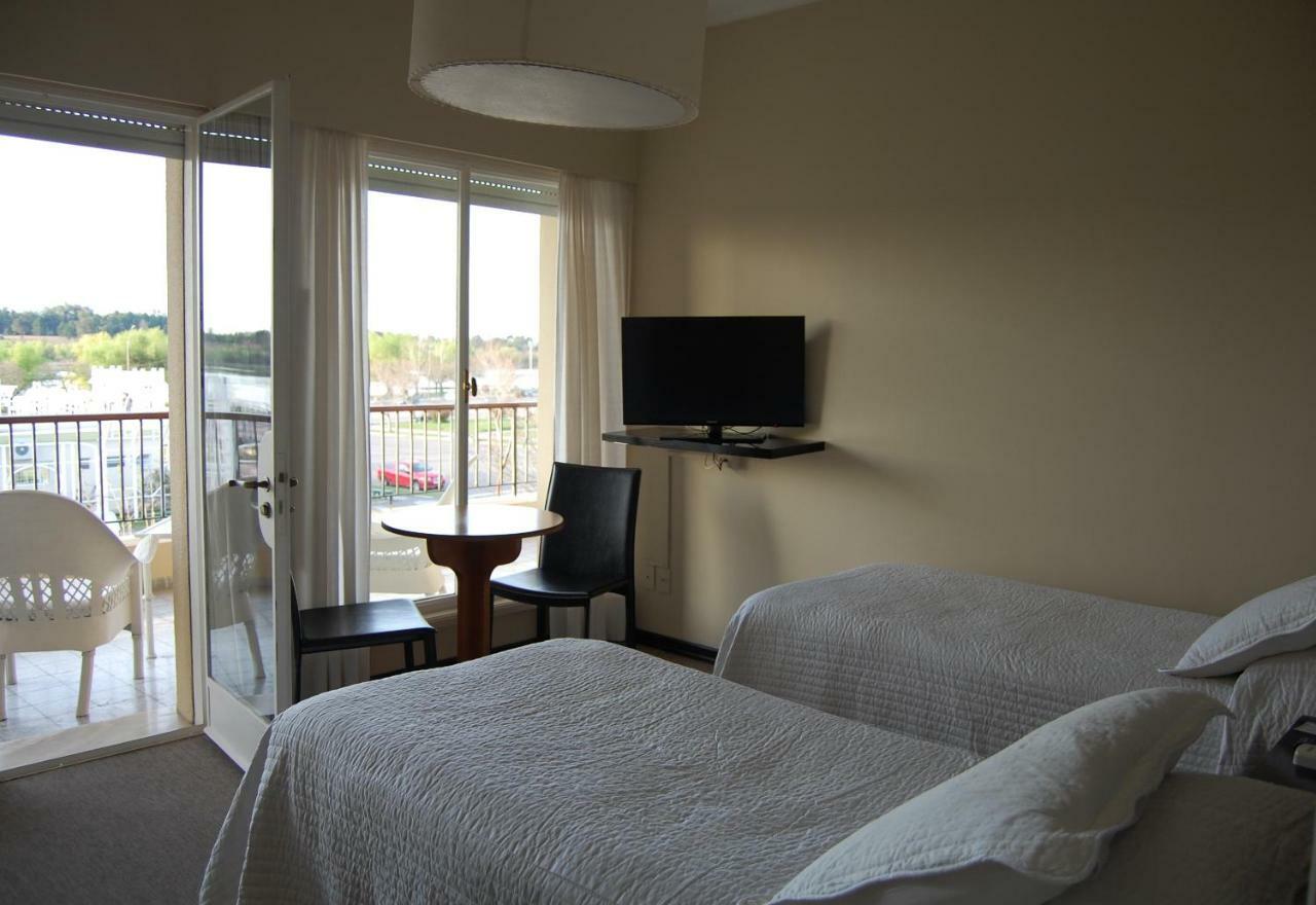 Mercedes Rambla Hotel ภายนอก รูปภาพ
