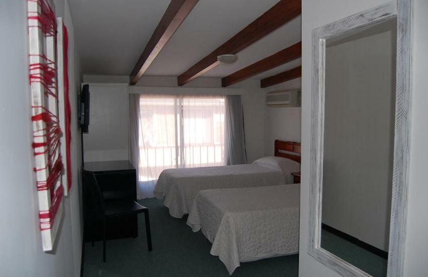 Mercedes Rambla Hotel ภายนอก รูปภาพ