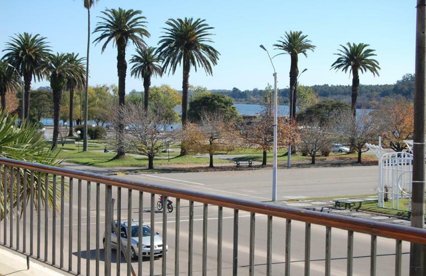 Mercedes Rambla Hotel ภายนอก รูปภาพ