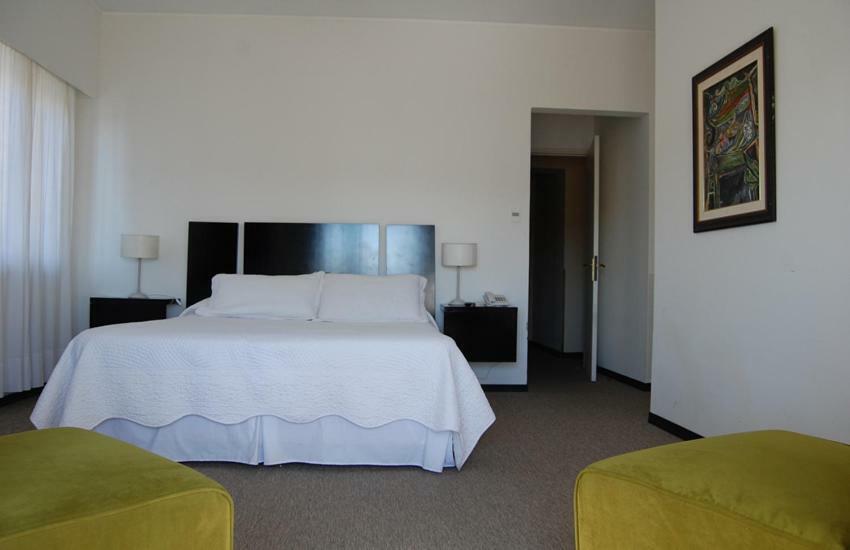 Mercedes Rambla Hotel ภายนอก รูปภาพ